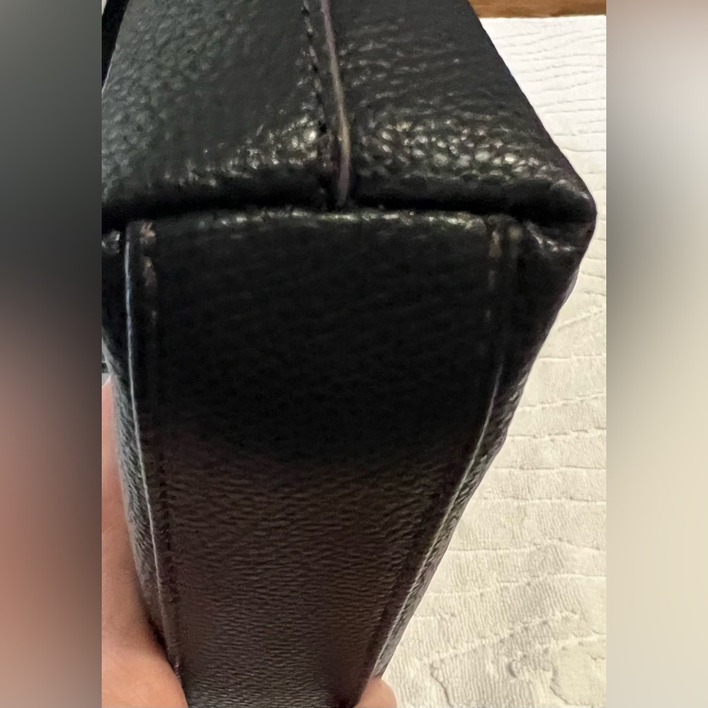 Liz Claiborne Crossbody Handbag Black Faux Pebble Leather
Shoulder Bag - EUC - Picture 7 of 16